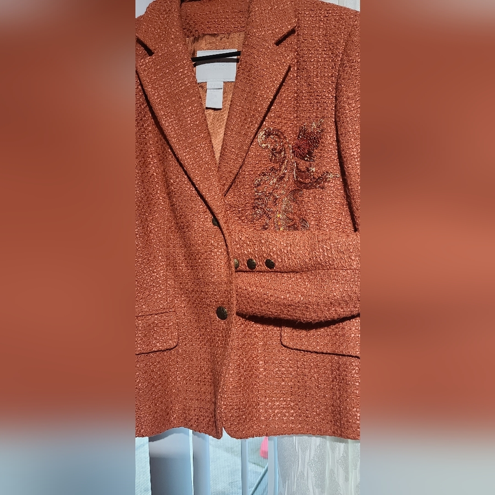 Women suit
